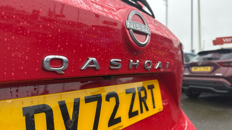 Nissan Qashqai 1.3 DiG-T MH 158 Acenta Premium 5dr Petrol Hatchback